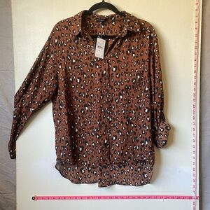 Women’s Pelione Top NWT